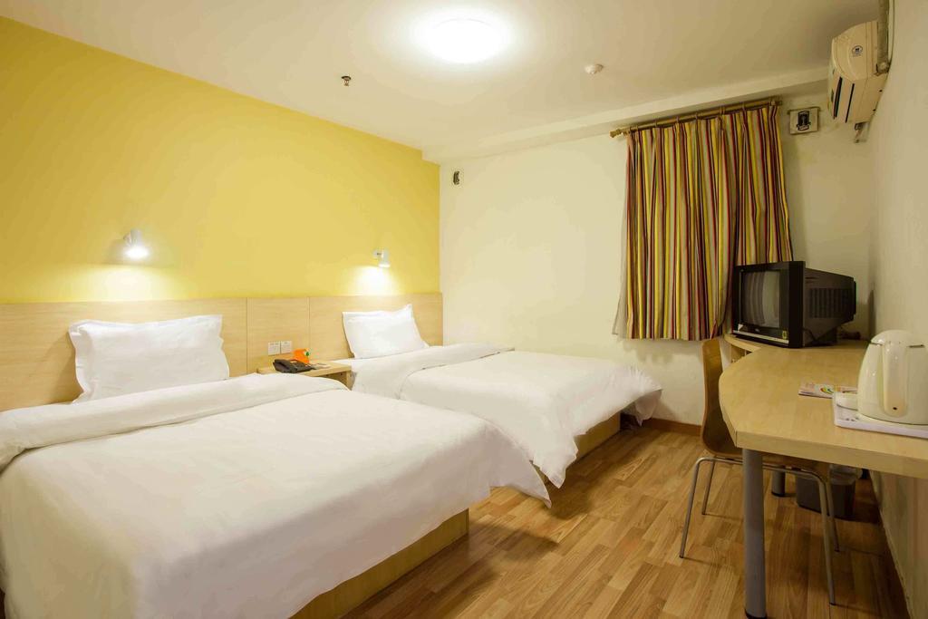 7Days Inn Qufu Sankong Kamer foto