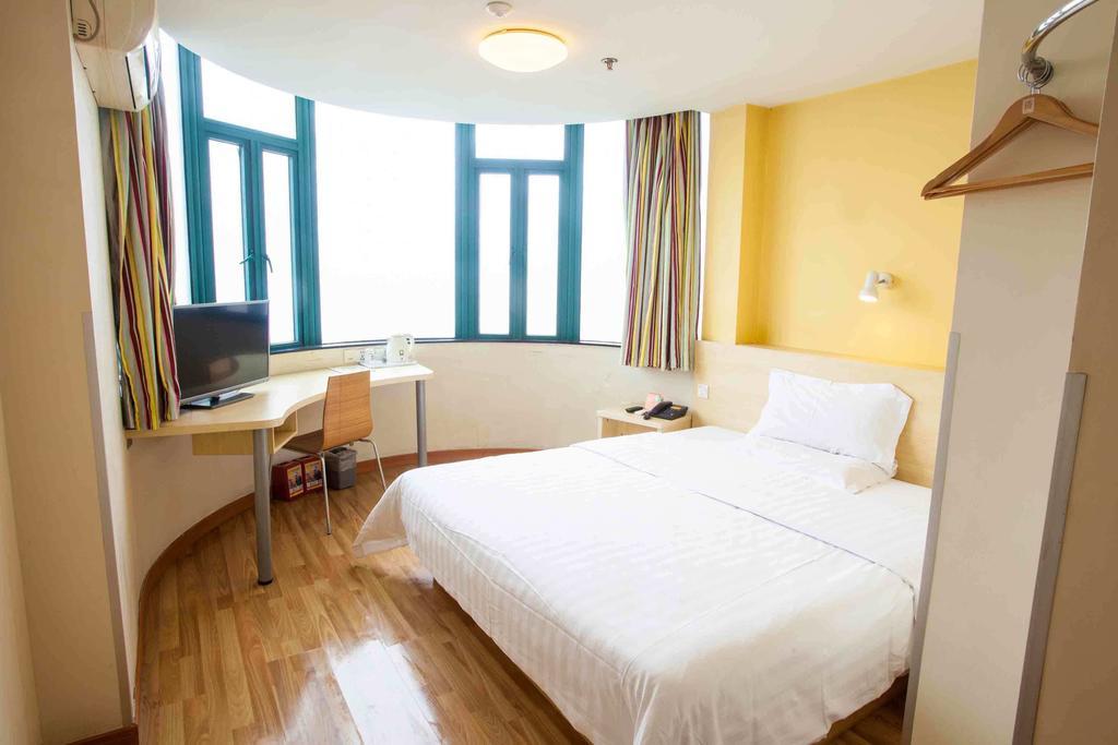 7Days Inn Qufu Sankong Kamer foto